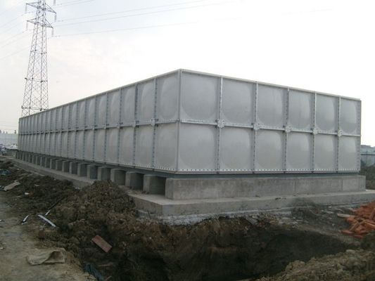 10 giorni Tempo di produzione Tipo di pannello SMC Serbatoio d'acqua sezionale per acqua potabile 10 galloni