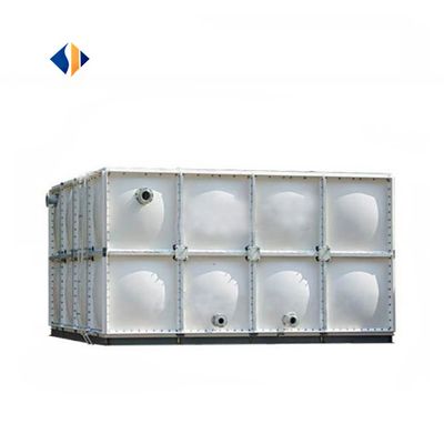 Serbatoio di acqua GRP di grande volume 100m3 con telaio in acciaio galvanizzato a caldo e scala esterna