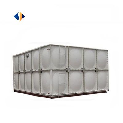 Serbatoio di acqua GRP di grande volume 100m3 con telaio in acciaio galvanizzato a caldo e scala esterna