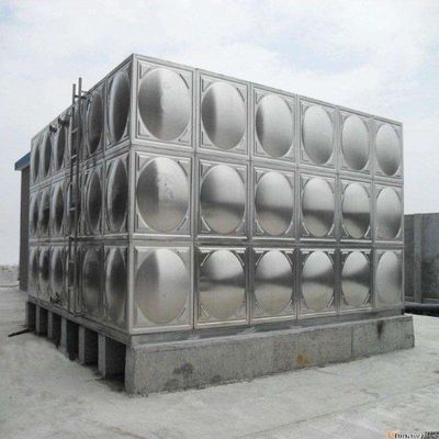 Serbatoio d'acqua in acciaio inossidabile da 120 tonnellate con acqua pulita e materiale di resine