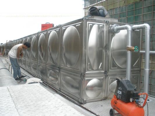 Serbatoio idrico in acciaio inossidabile certificato CE 10000 litri con spessore standard del pannello